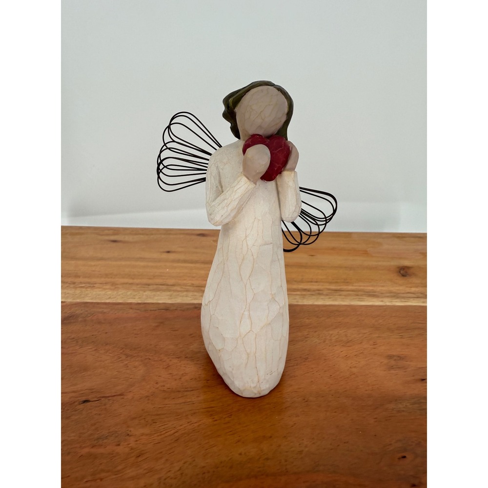 Willow Tree Angel of the Heart Figurine Statue Demdaco Susan Lordi 2000‎